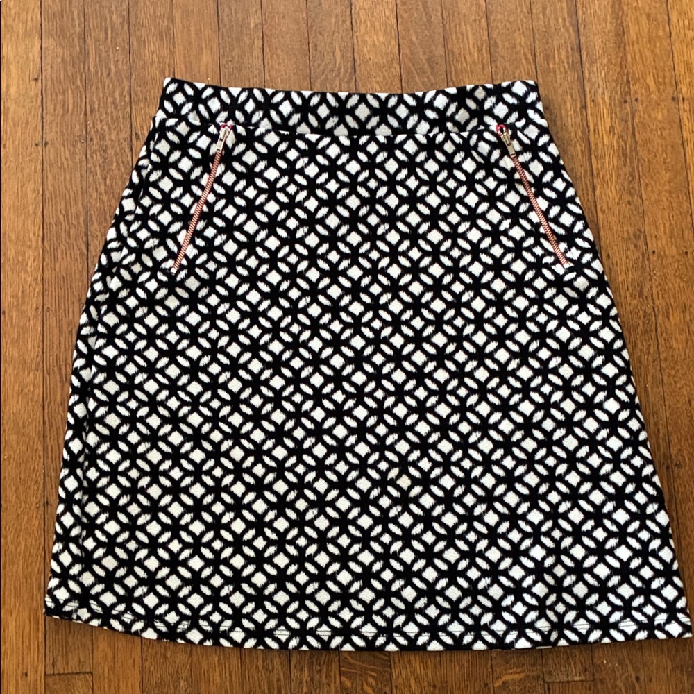 Le Lis Black and White Geometric A-Line Skirt